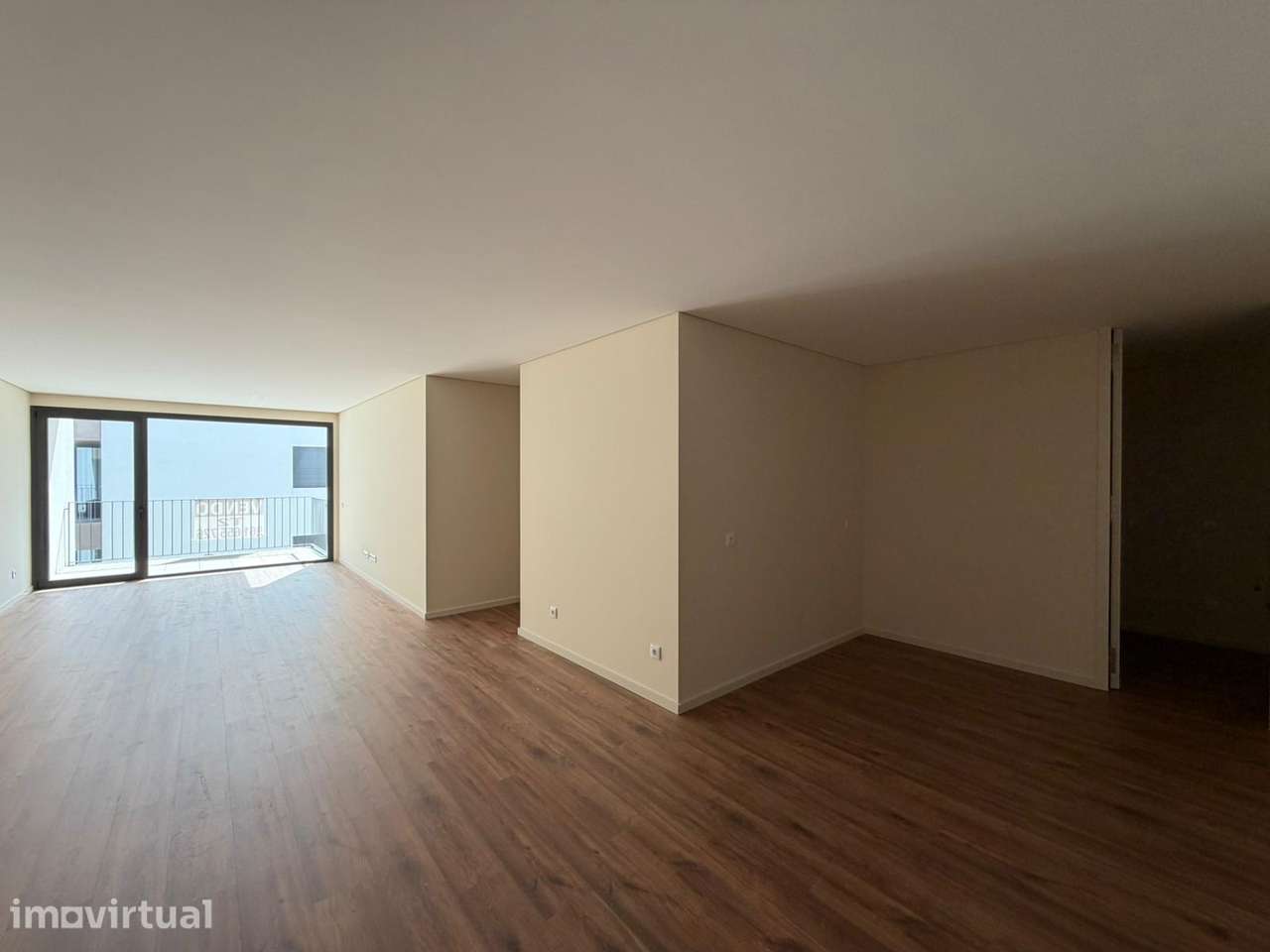 Apartamento novo no Centro de Paços de Ferreira  e pronto a habitar ! - Grande imagem: 2/18