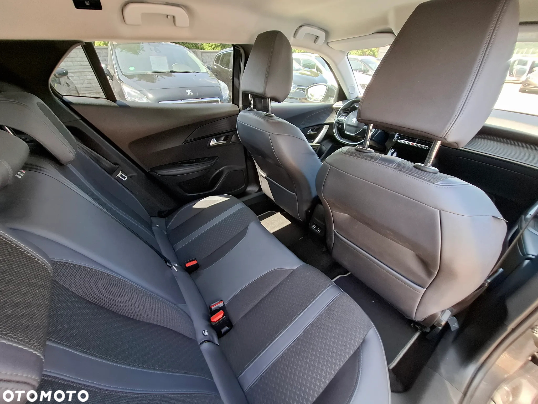 Peugeot 2008 - 19