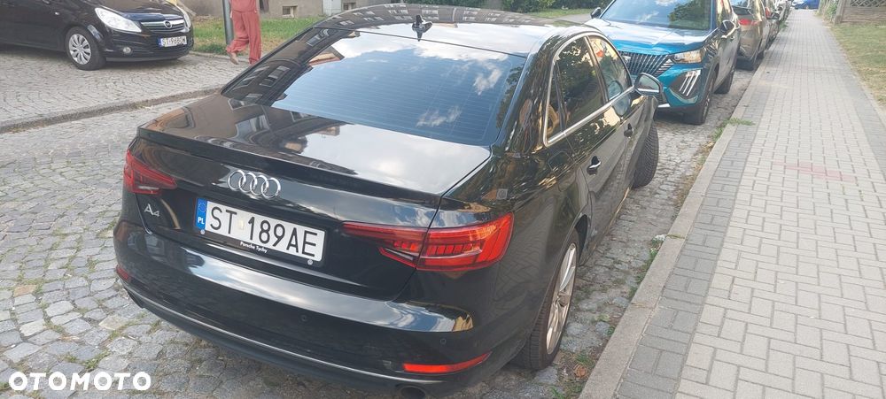 Audi A4 Limousine - 5