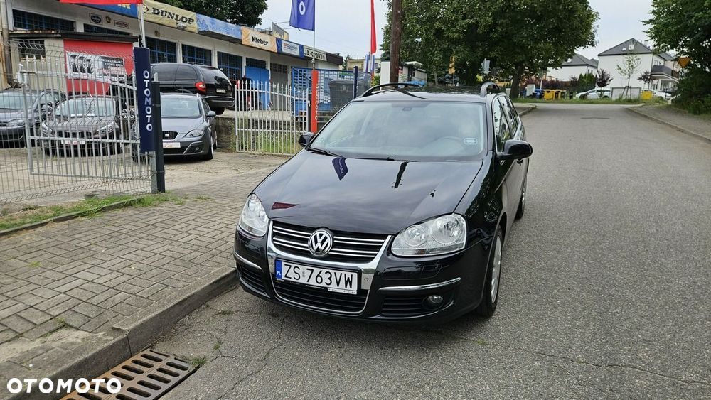 Volkswagen Golf 2.0 TDI DPF Highline - 4