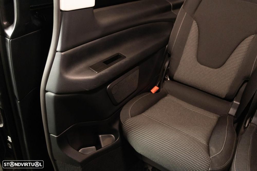 Mercedes-Benz EQV 300 - 37