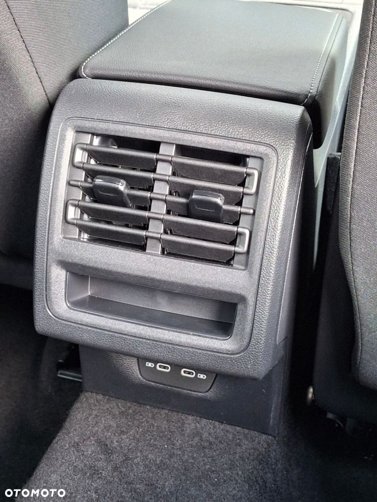 Volkswagen Golf Variant 1.5 TSI Life Plus - 25