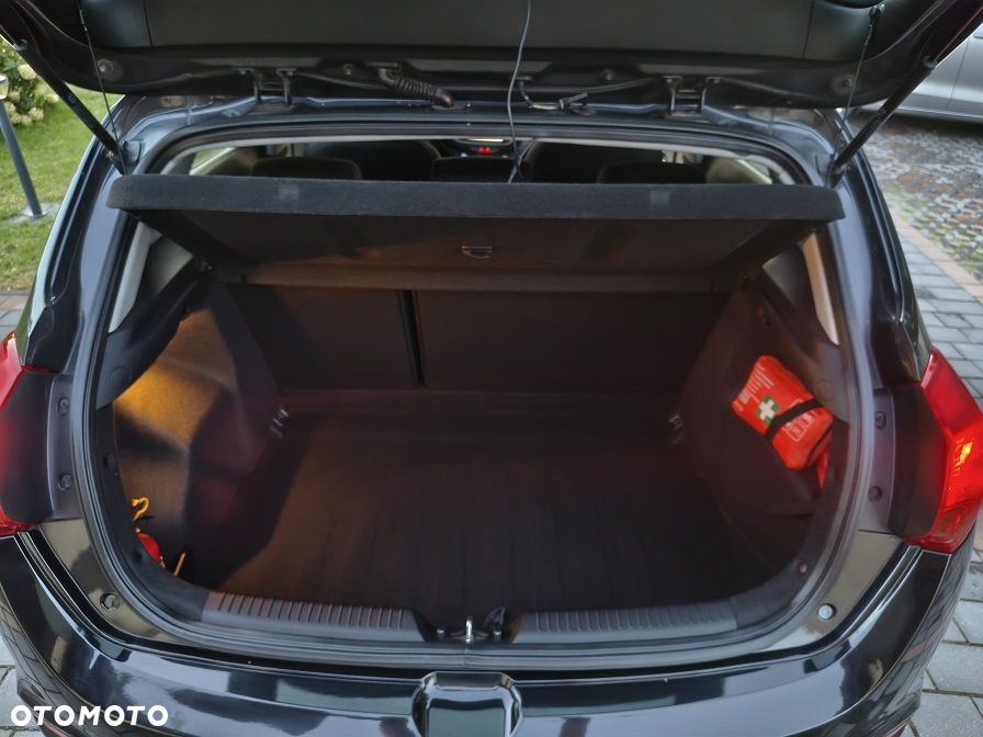 Kia Ceed 1.6 GDI L Business Line - 23
