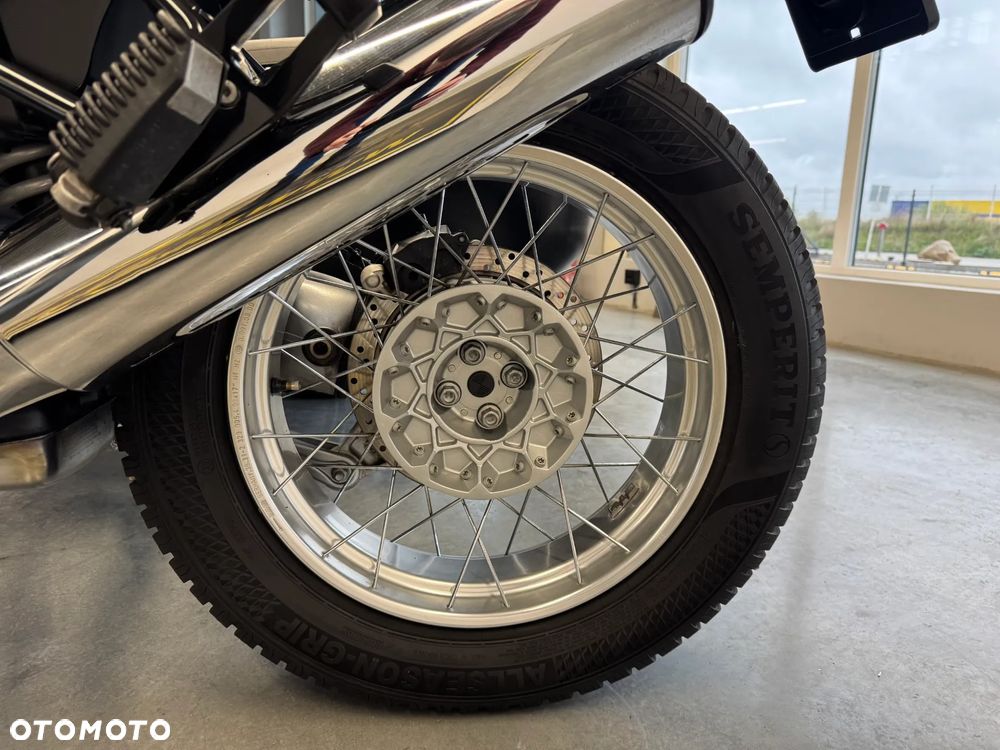 BMW R - 27