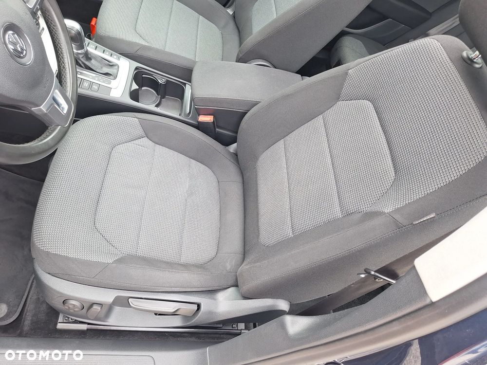 Volkswagen Passat 1.4 TSI DSG BlueMotion Technology Exclusive - 22