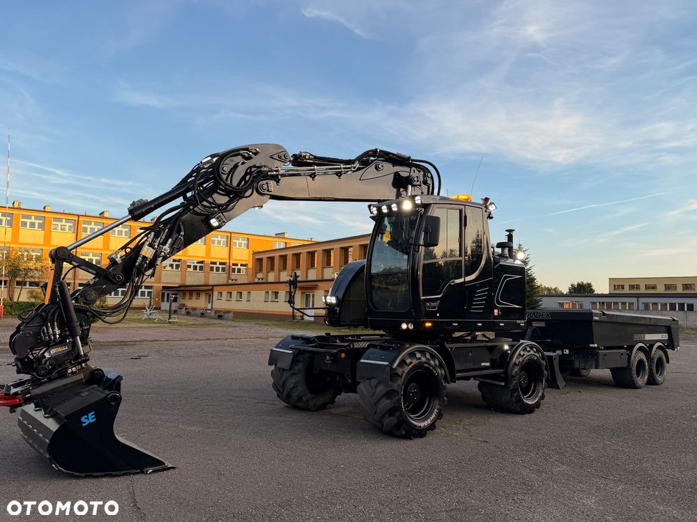 Liebherr A914 Compact - 1