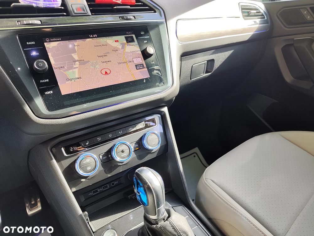 Volkswagen Tiguan - 15