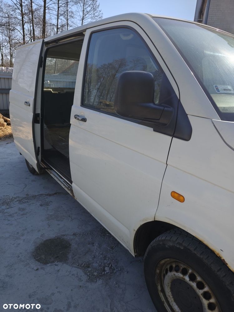 Volkswagen Transporter - 2