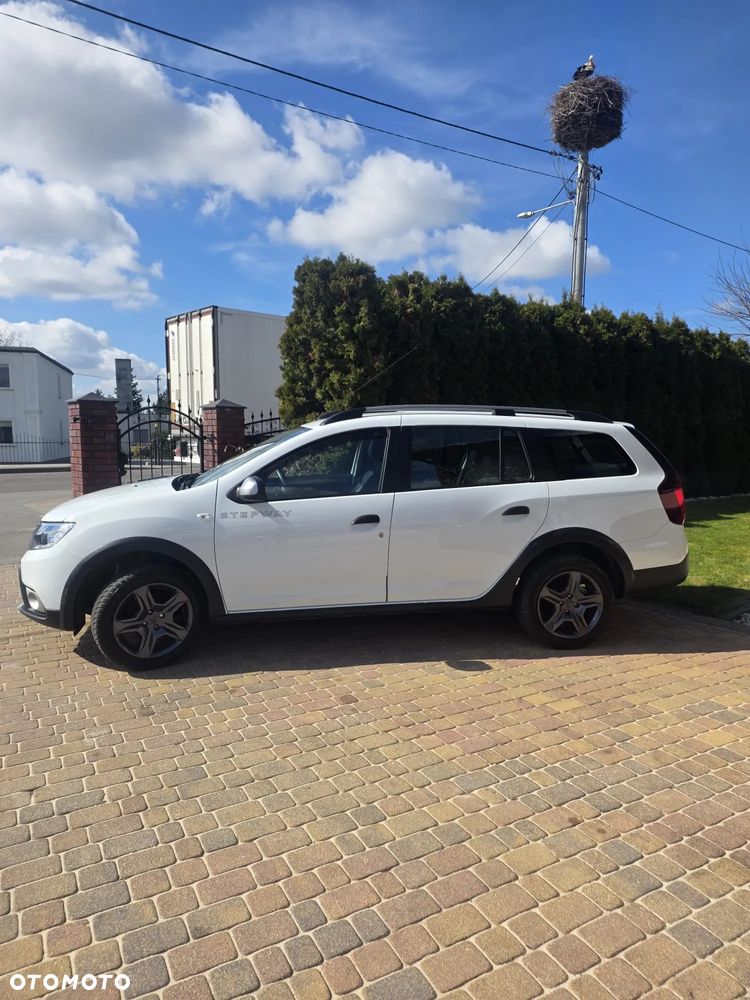 Dacia Logan TCe 90 (S&S) Comfort - 4