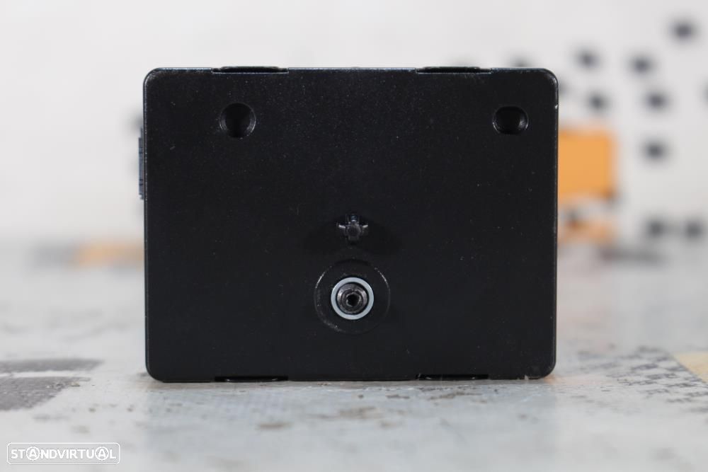 Módulo Eletrónico Bmw 1 (F20)  9226888 / 65209226888 / 9 226 888 - 3