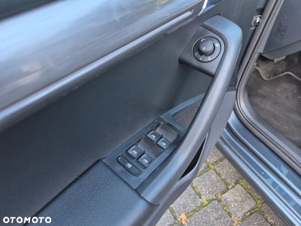 Skoda Octavia 2.0 TDI Style DSG - 11