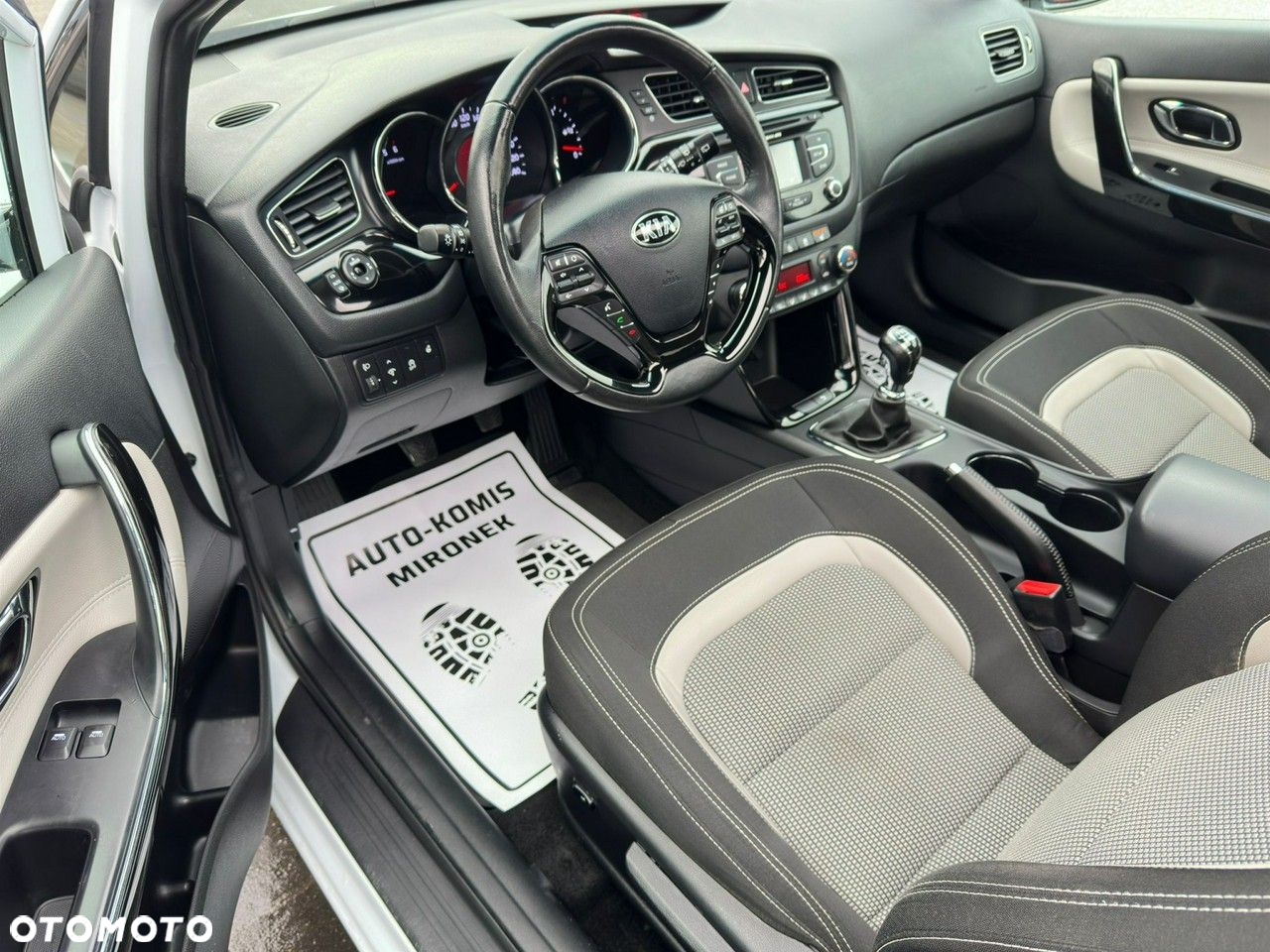Kia ProCeed - 6