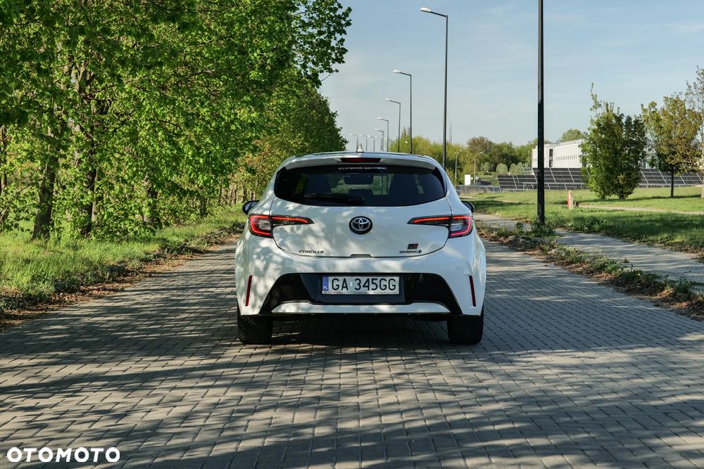 Toyota Corolla 1.8 Hybrid Comfort - 34