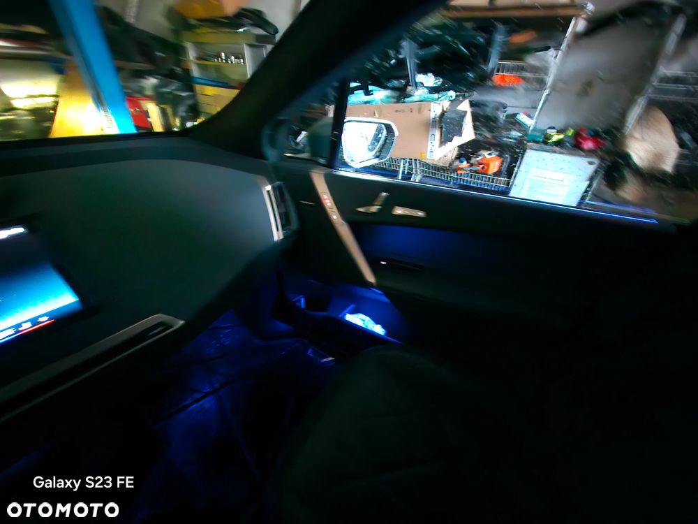 BMW iX xDrive40 - 32