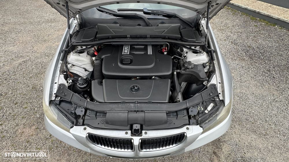 BMW 320 d Exclusive - 29