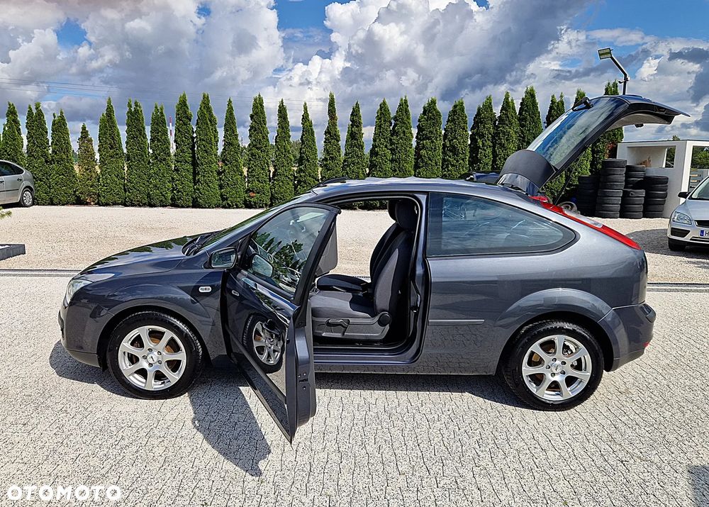 Ford Focus 1.6 16V Ambiente - 20