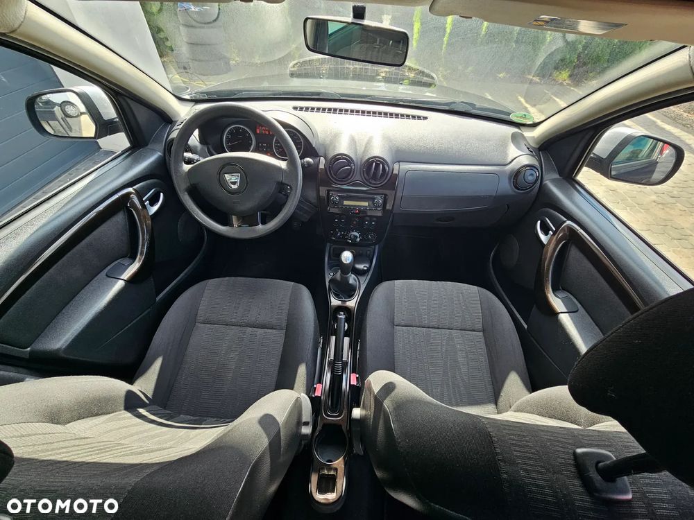 Dacia Duster 1.6 16V 4x2 - 7