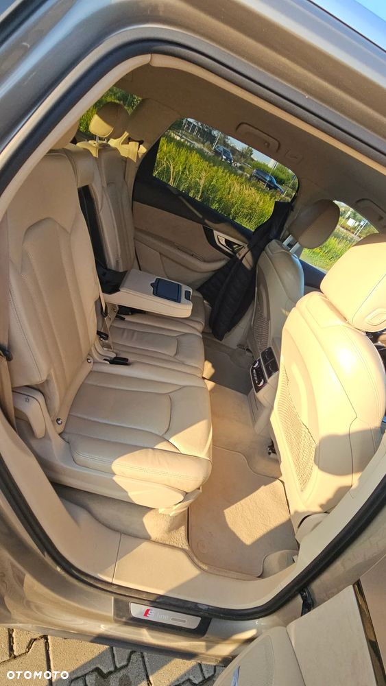 Audi Q7 - 6