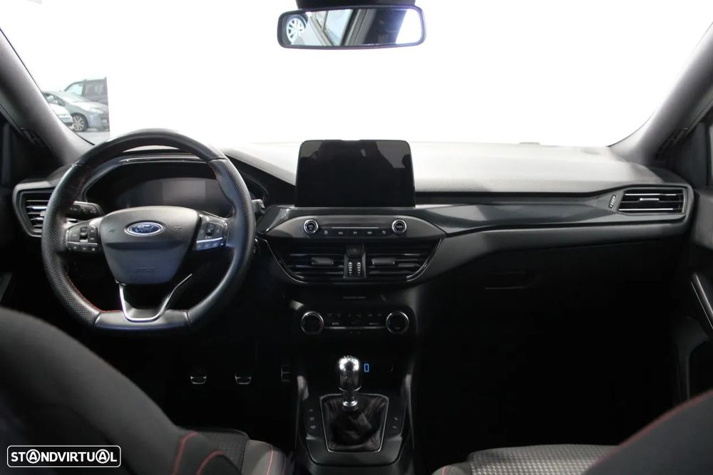 Ford Focus 1.0 EcoBoost ST-Line - 8
