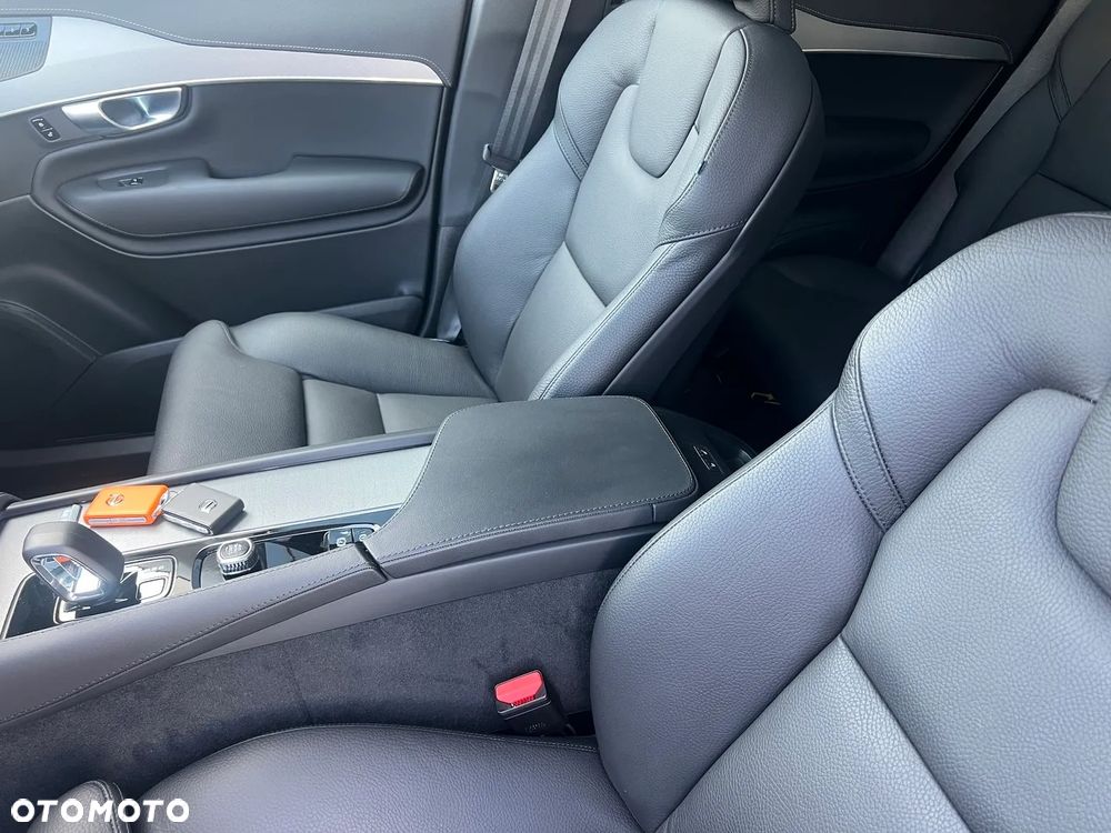 Volvo XC 90 B5 D AWD Plus Bright 7os - 30
