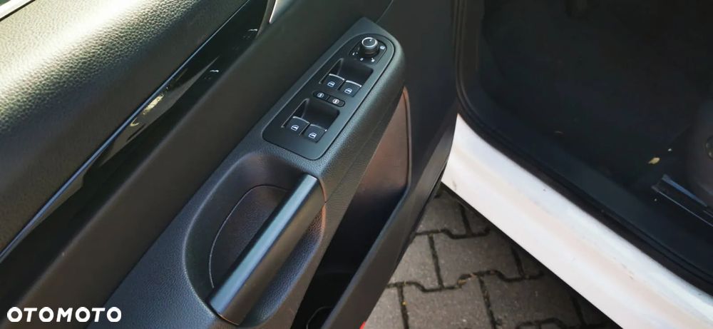 Volkswagen Sharan 2.0 TDI DSG (BlueMotion Technology) Highline - 14