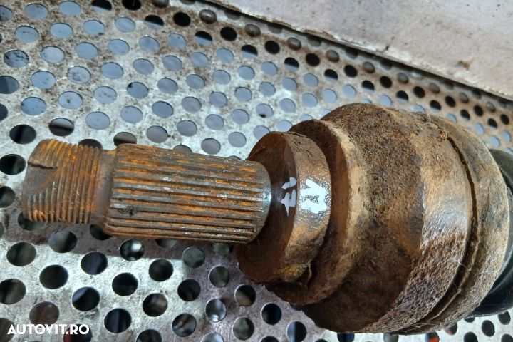 Planetara spate dreapta 7531574 2.0D 7531574 2.0D BMW Seria 5 E60/E61 - 4