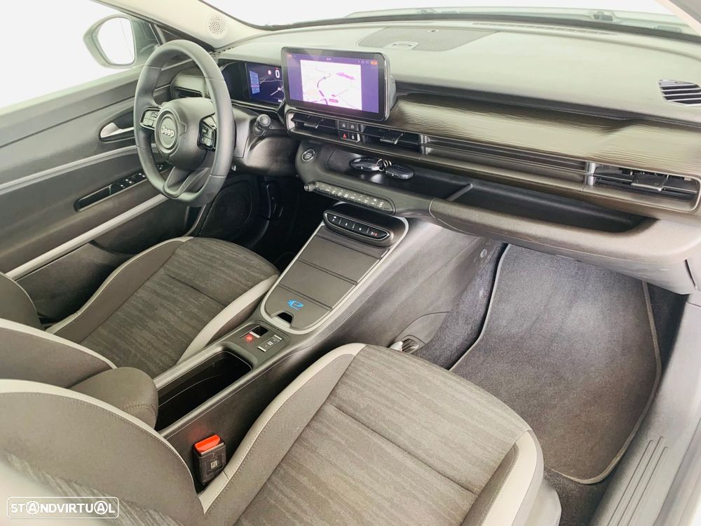 Jeep Avenger 54 kWh Longitude - 35