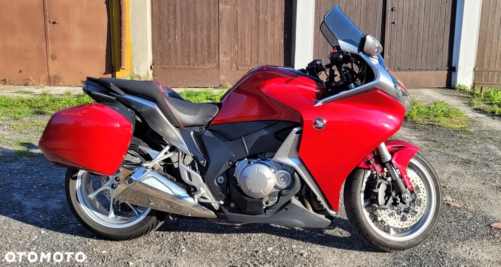 Honda VFR - 2