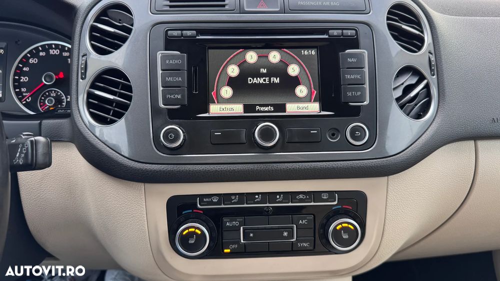 Volkswagen Tiguan 2.0 TDI BMT Sport & Style - 13