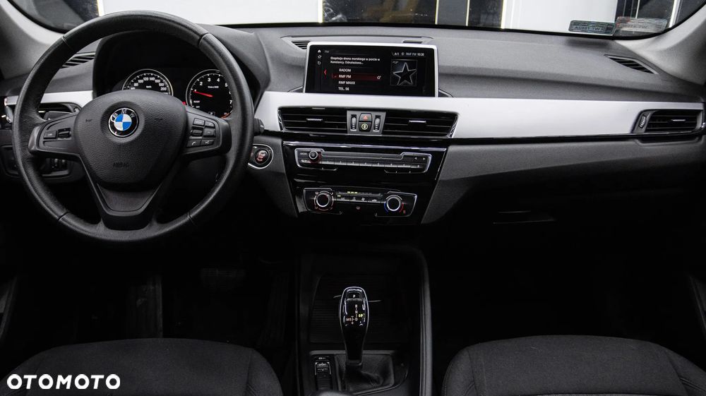 BMW X1 sDrive18i - 13