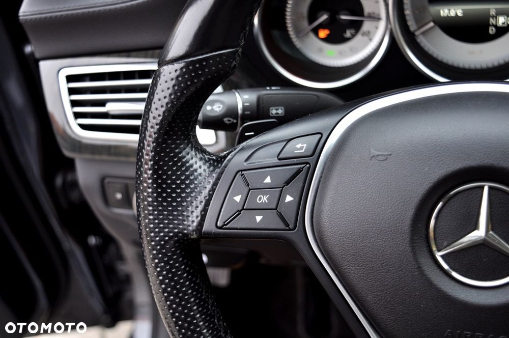 Mercedes-Benz CLS - 14