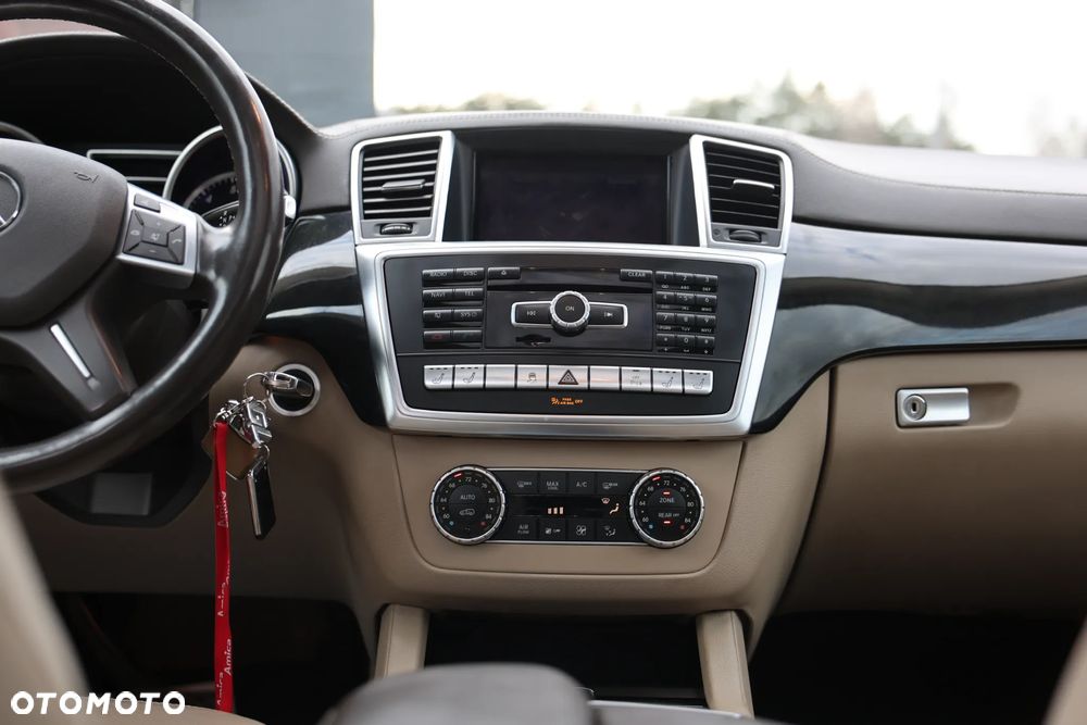 Mercedes-Benz GL 500 4-Matic - 31