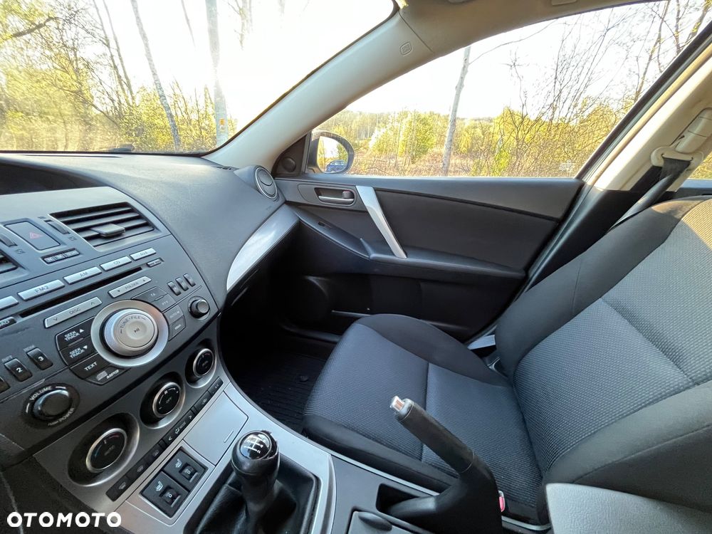 Mazda 3 1.6 CD Exclusive + - 16