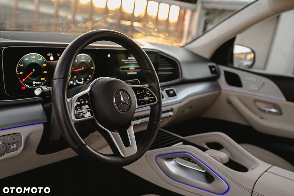 Mercedes-Benz GLE - 22