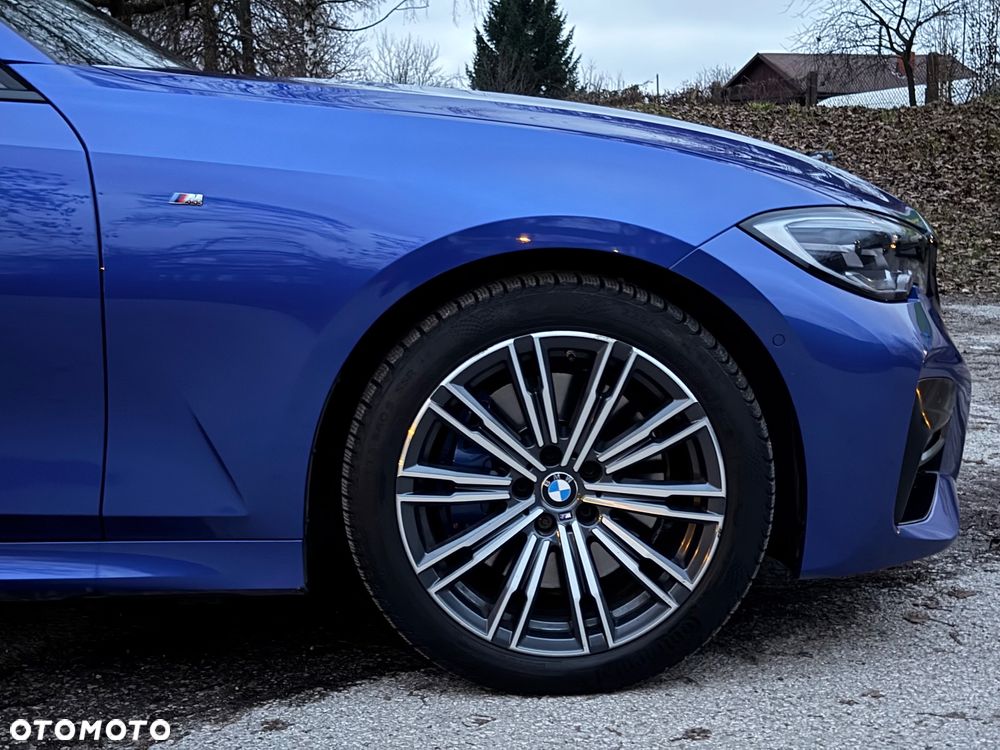 BMW Seria 3 330e Sport Line - 12