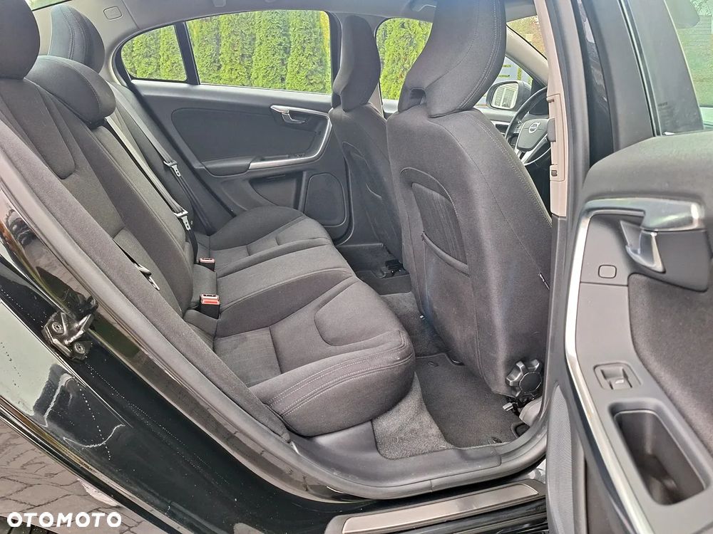 Volvo S60 T3 Edition Pro - 20