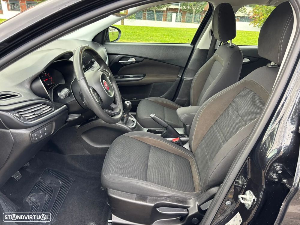 Fiat Tipo Station Wagon 1.3 M-Jet Lounge - 20
