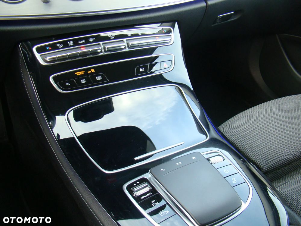 Mercedes-Benz Klasa E 300 de 9G-TRONIC Avantgarde - 26