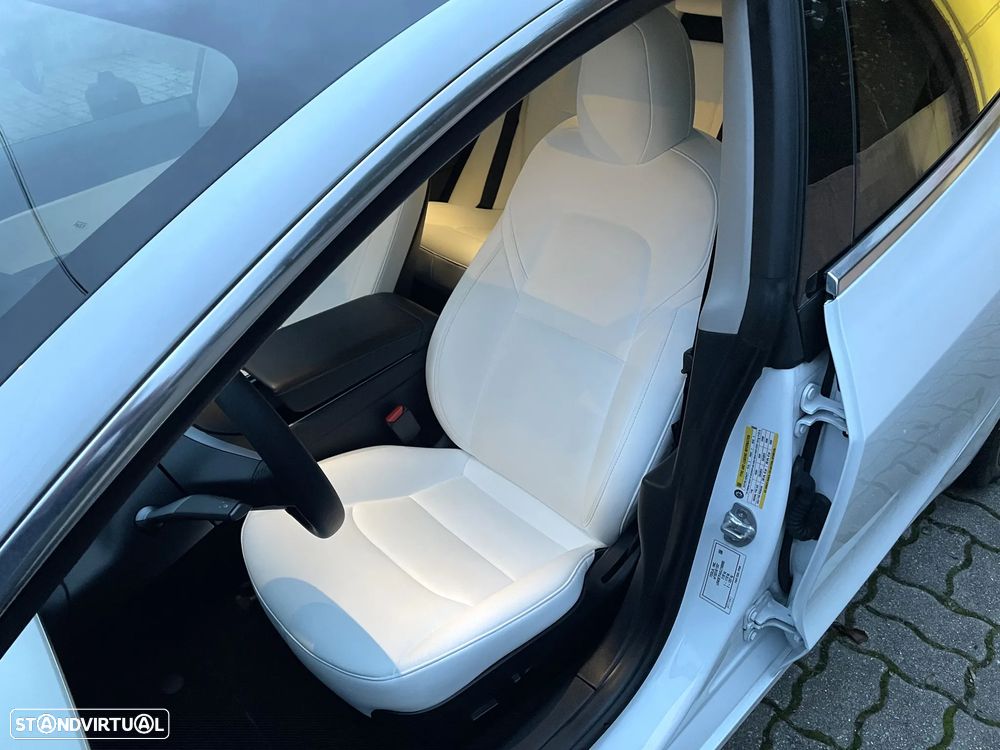 Tesla Model 3 RWD - 16