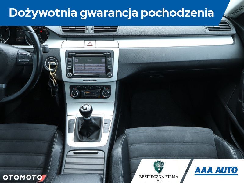 Volkswagen Passat CC - 10