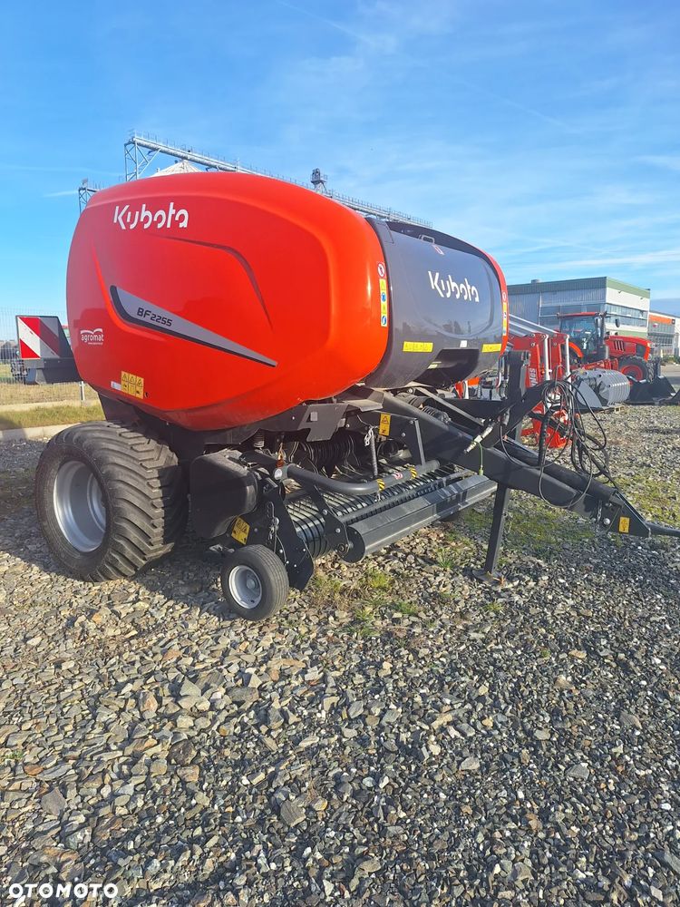Kubota BF2255R SC14N - 1