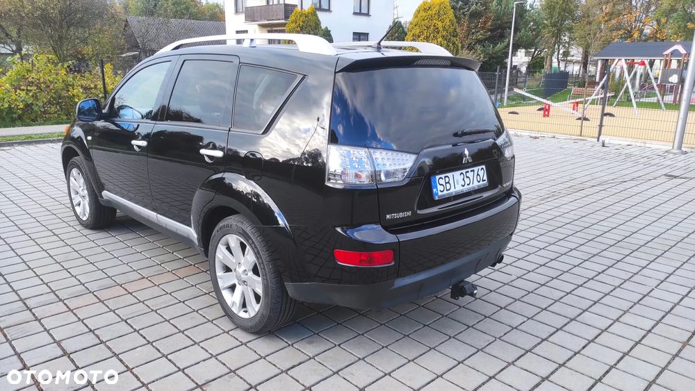Mitsubishi Outlander 2.2 DI-D 4WD Instyle - 3