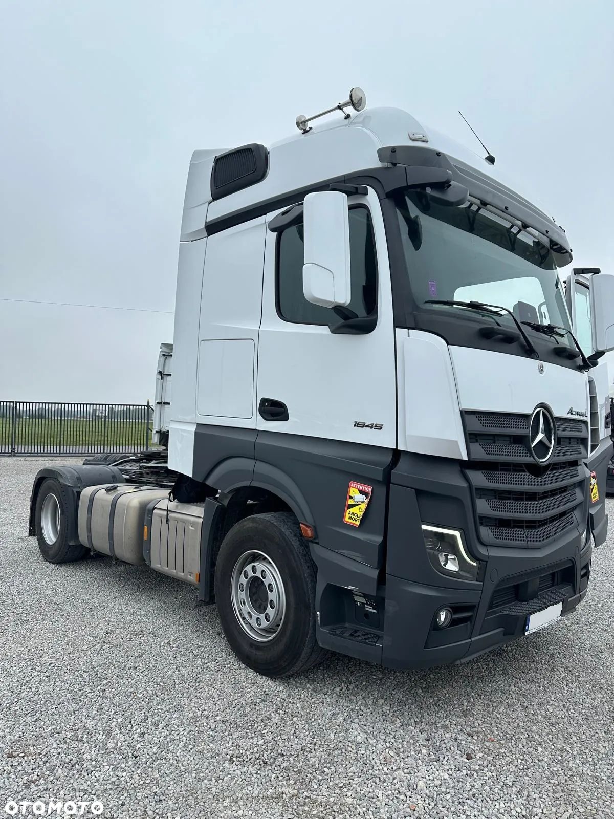 Mercedes-Benz Actros 1845 LS - 1