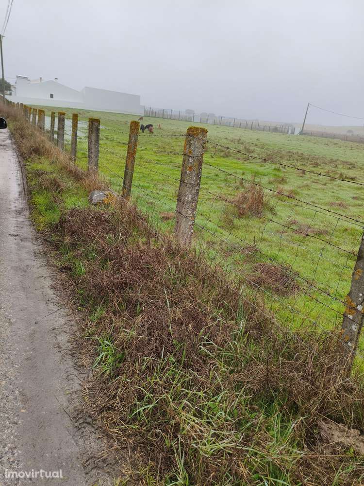 Terreno com área de 10.368 m2, situado na Rua da Casinha Norte: zona s - Grande imagem: 4/18