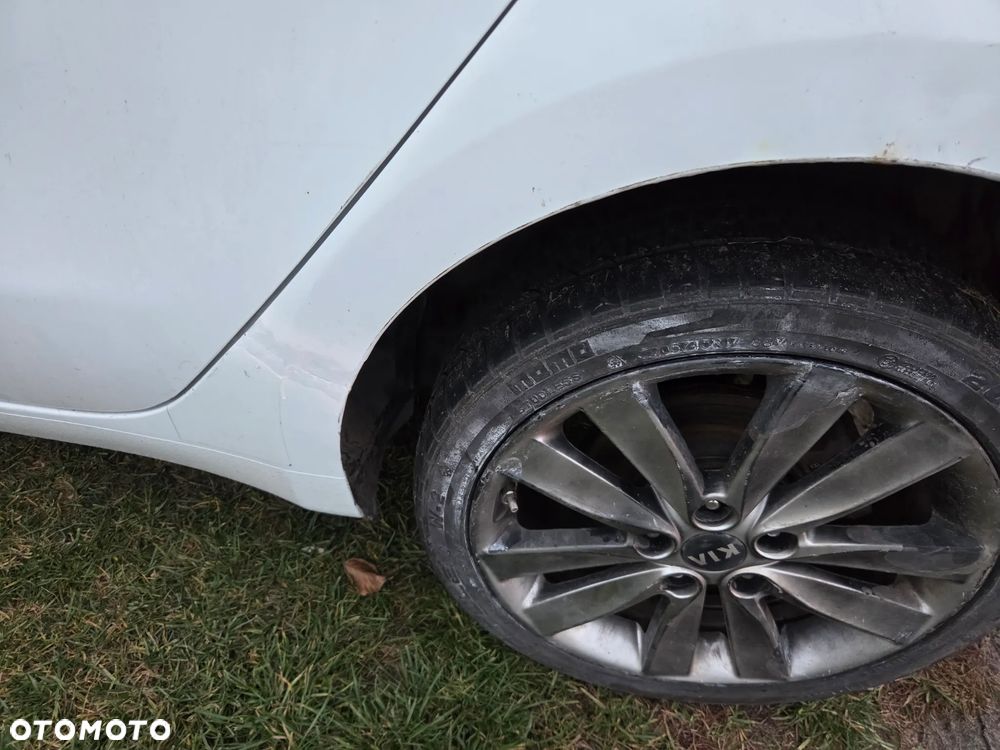 Kia Ceed 1.6 CRDi 128 Dream Team Edition - 23