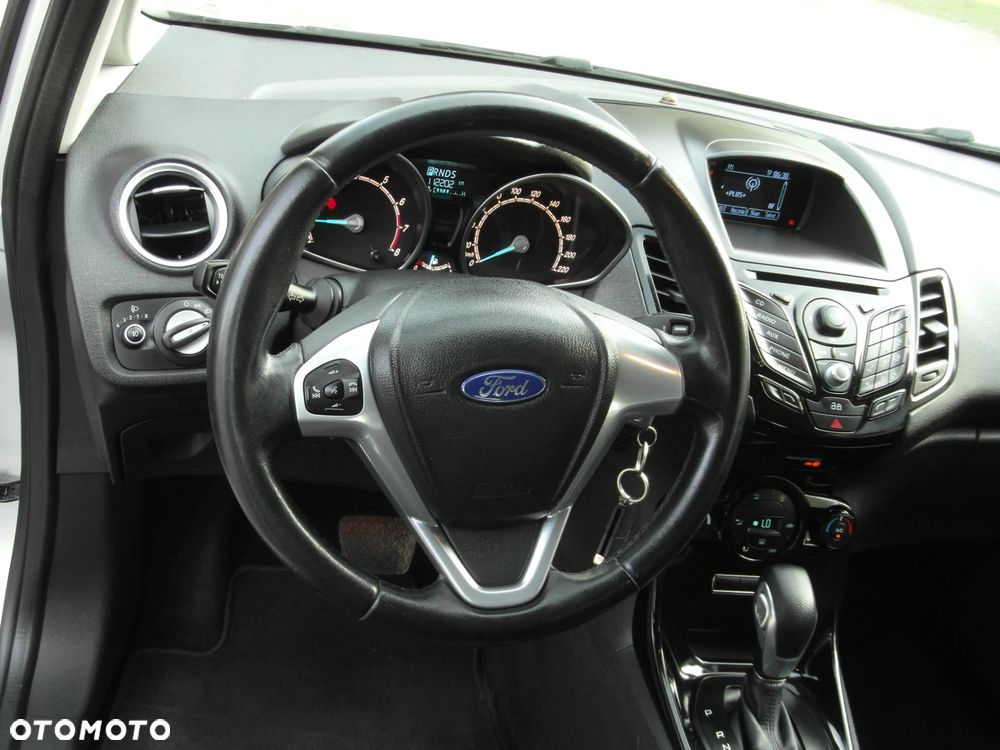 Ford Fiesta 1.6 Ti-VCT Titanium - 22