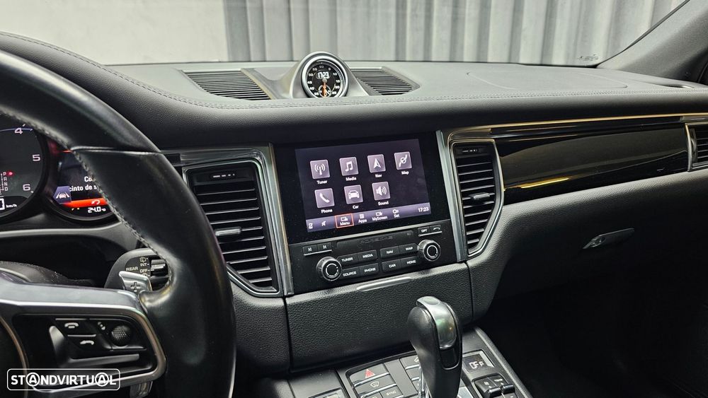 Porsche Macan S - 16