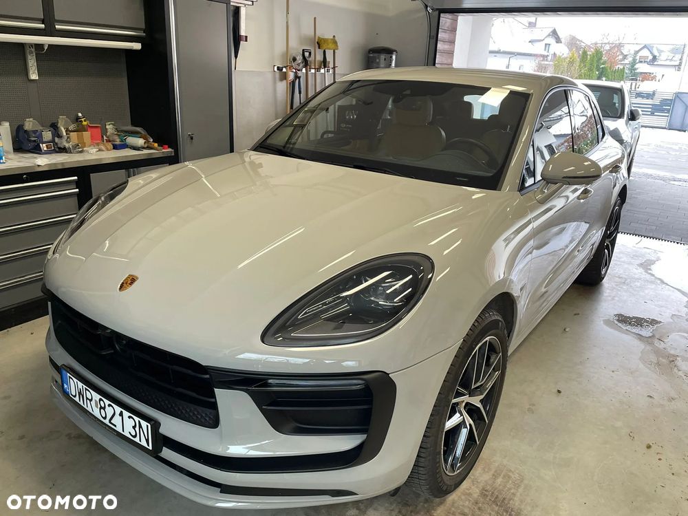 Porsche Macan Standard - 2