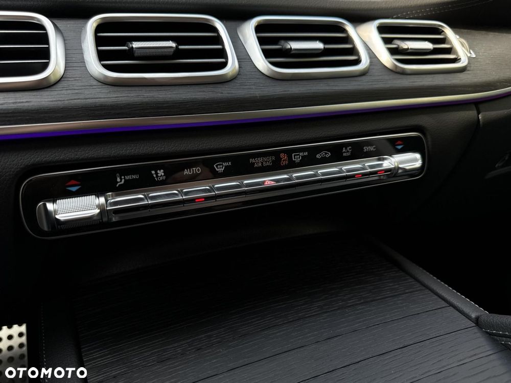 Mercedes-Benz GLE - 23