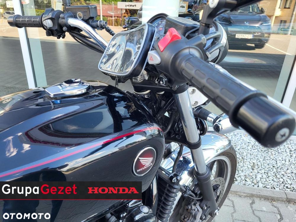 Honda CB - 10